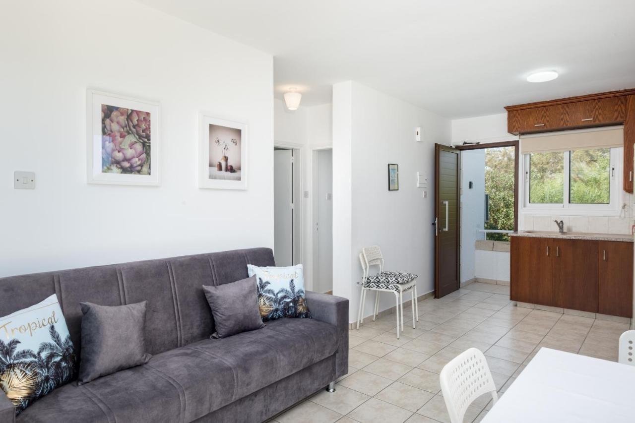 Oceanview Apartment Larnaca Zewnętrze zdjęcie
